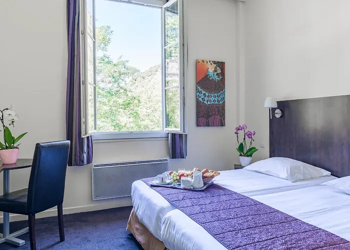 Auberge De Jeunesse Hi Brides-Les-Bains